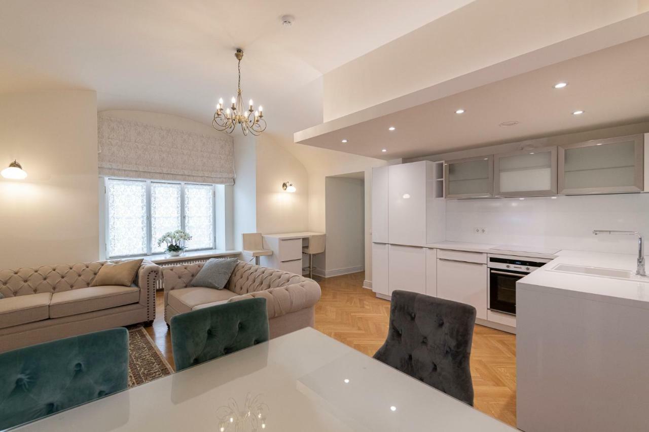 Tallinn Housing 2 Bdr 2 Bathroom With Sauna At Carl Engel Luxury House エクステリア 写真