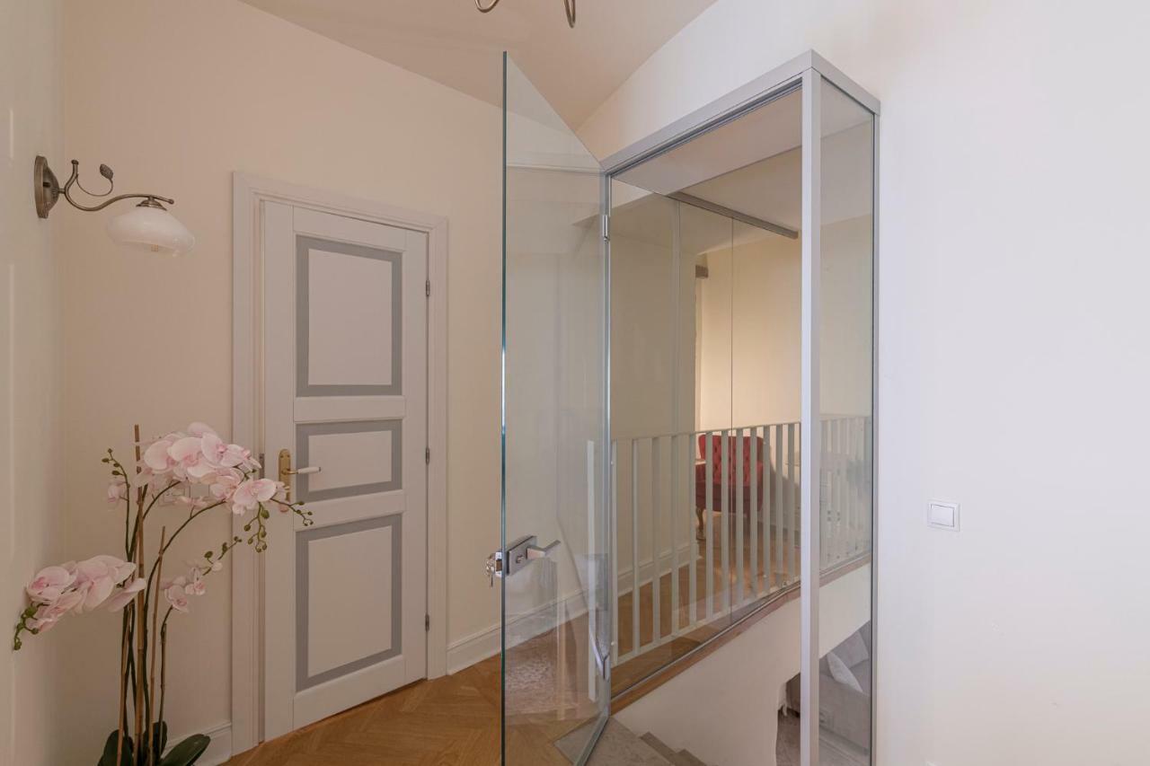 Tallinn Housing 2 Bdr 2 Bathroom With Sauna At Carl Engel Luxury House エクステリア 写真