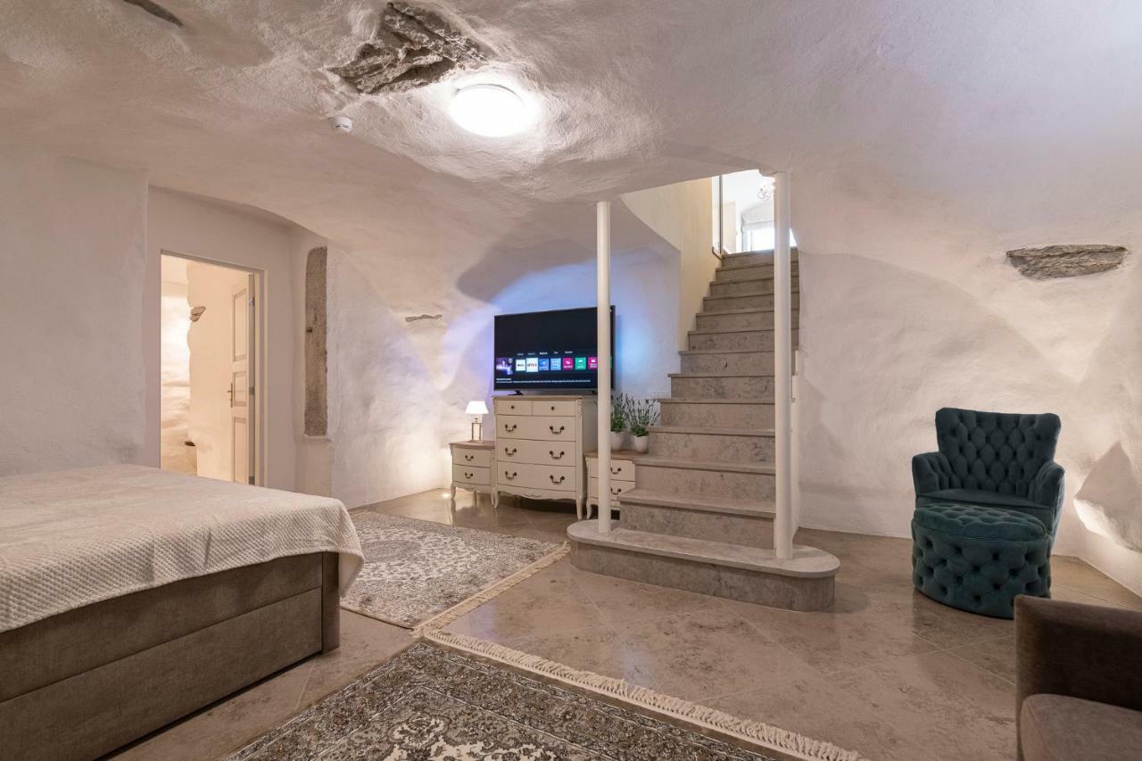 Tallinn Housing 2 Bdr 2 Bathroom With Sauna At Carl Engel Luxury House エクステリア 写真