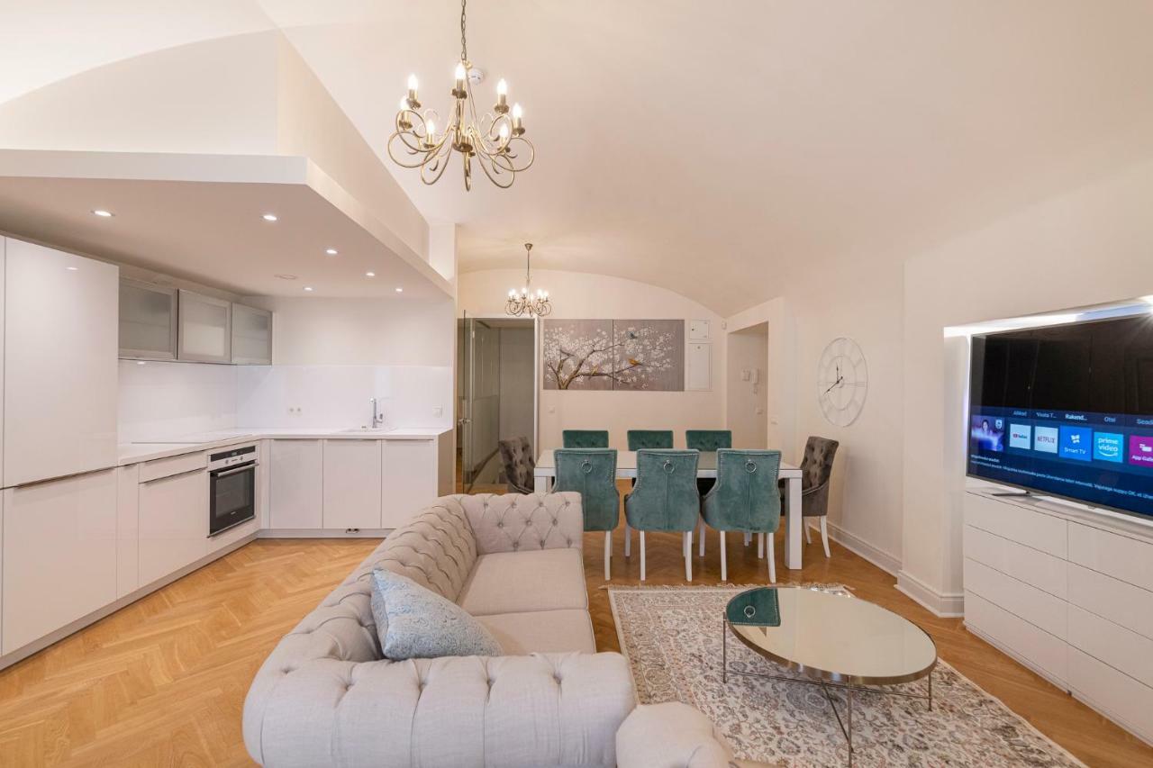 Tallinn Housing 2 Bdr 2 Bathroom With Sauna At Carl Engel Luxury House エクステリア 写真